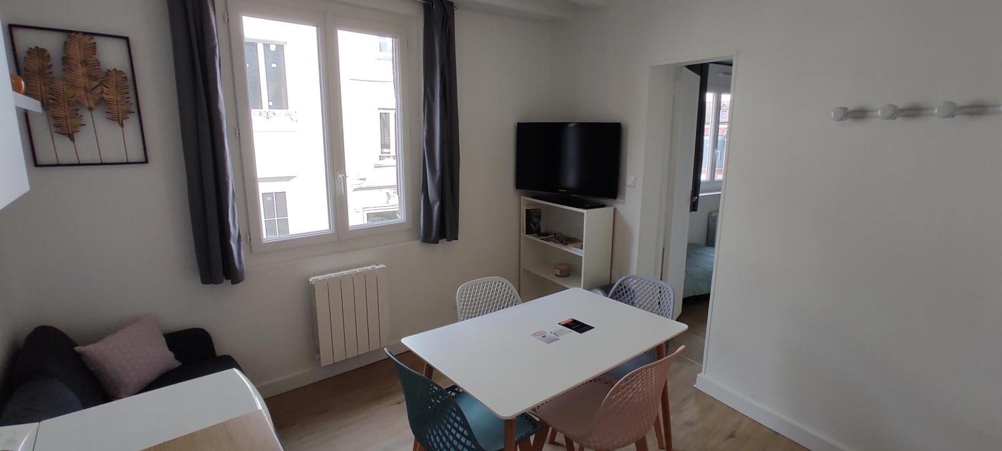 Appartement Cosy Plein Centre Conches-en-Ouche ภายนอก รูปภาพ