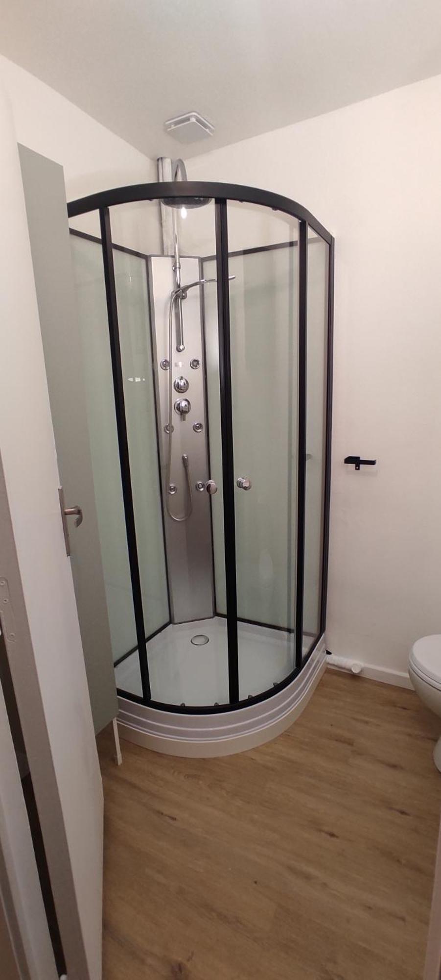 Appartement Cosy Plein Centre Conches-en-Ouche ภายนอก รูปภาพ